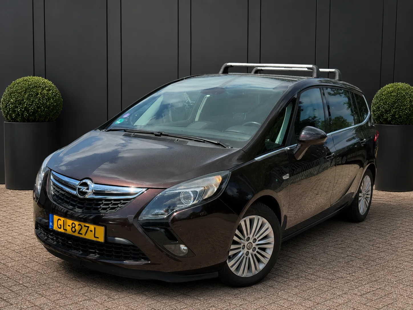 Opel Zafira Tourer (2015) — foto 1