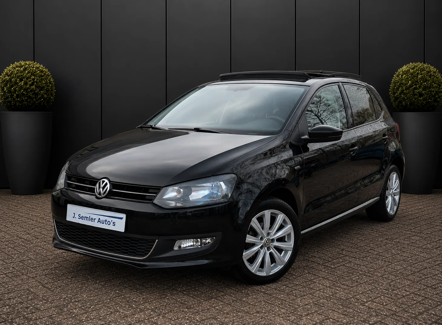 Volkswagen Polo (2014) — foto 1