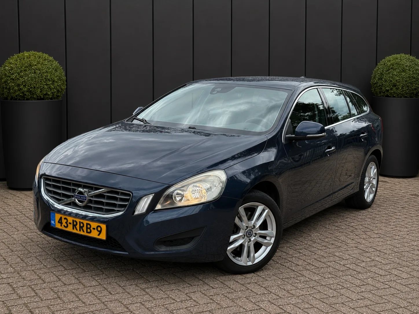Volvo V60 (2011) — foto 1