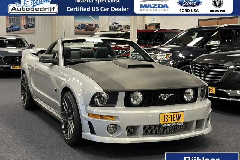 Ford Mustang (2006)