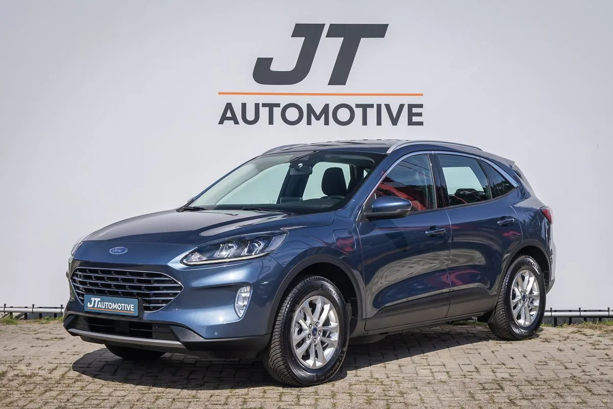 Ford Kuga (2023) — foto 1