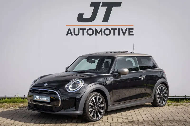 MINI Cooper (2022)