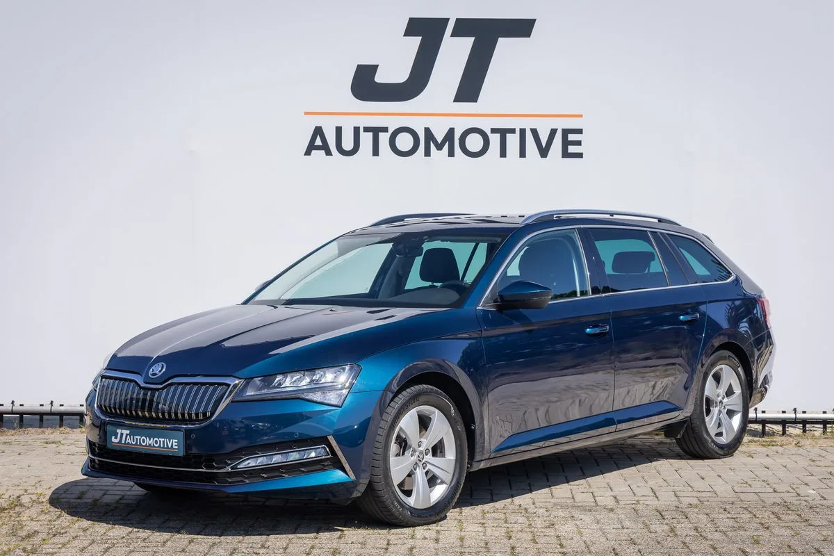 Škoda Superb (2022) — foto 1