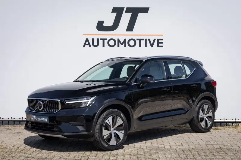 Volvo XC40 (2022)