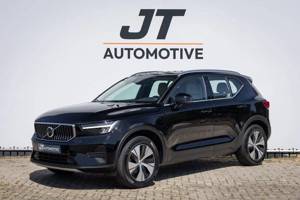 Volvo XC40 (2022) — foto 1