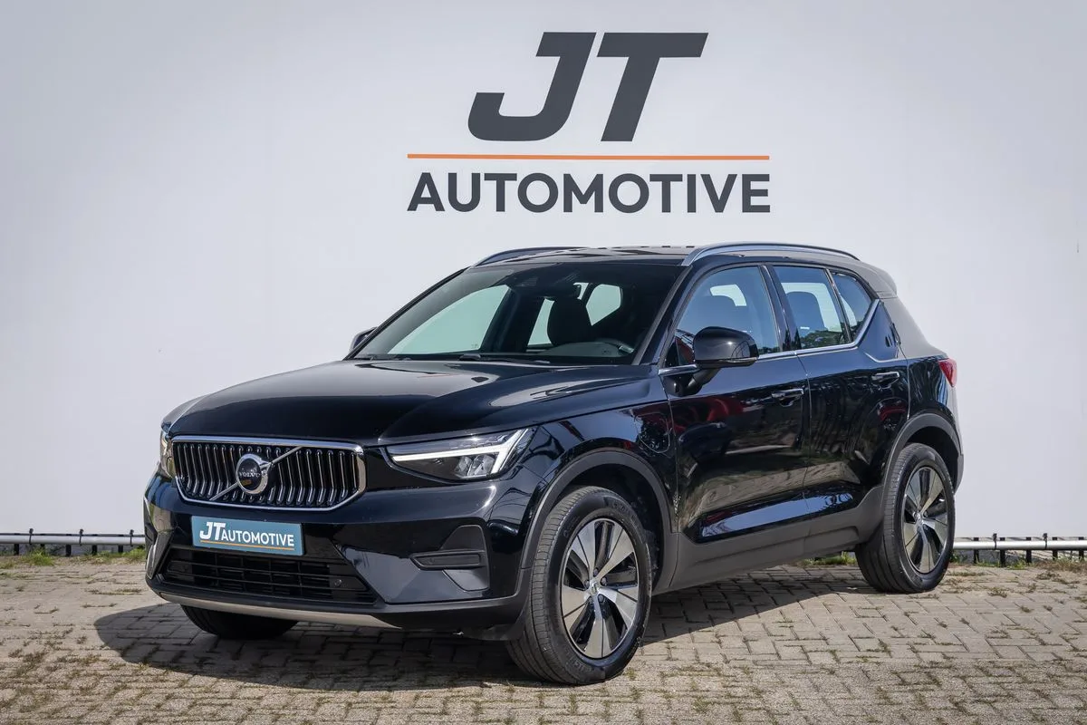 Volvo XC40 (2023) — foto 1