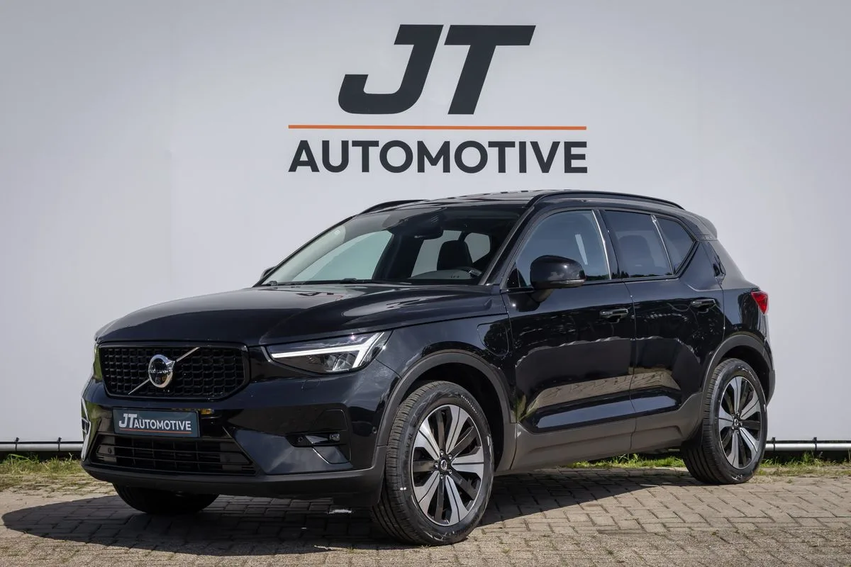 Volvo XC40 (2022) — foto 1