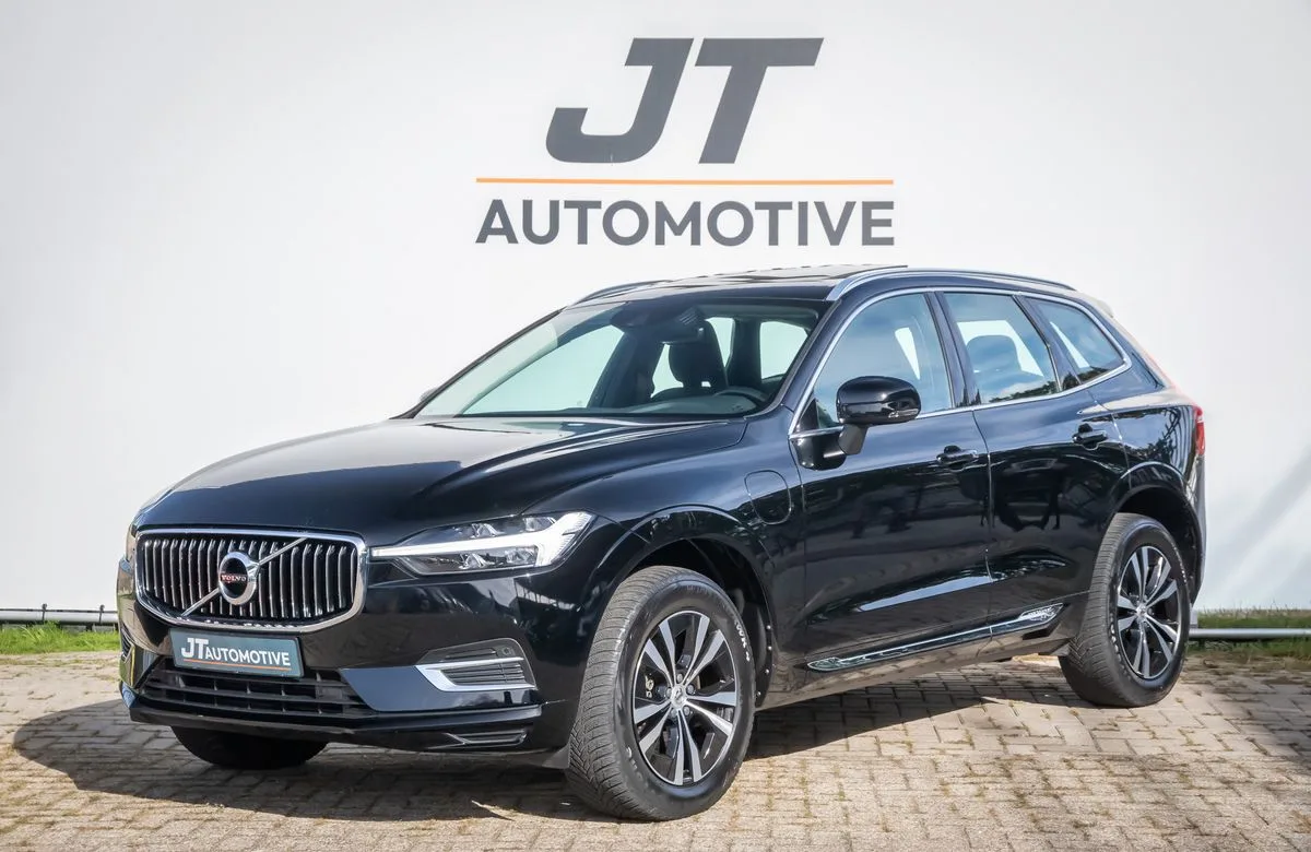 Volvo XC60 (2021) — foto 1