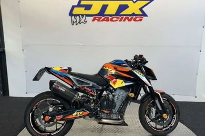 KTM 790 Duke L (2019)