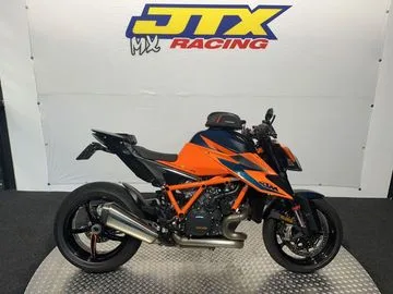 KTM 1290 Super Duke R (2021) — foto 1