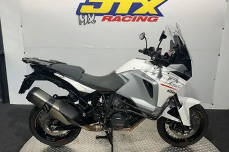 KTM 1290 Super Adventure (2015)