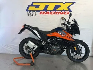 KTM 390 Adventure (2023) — foto 1