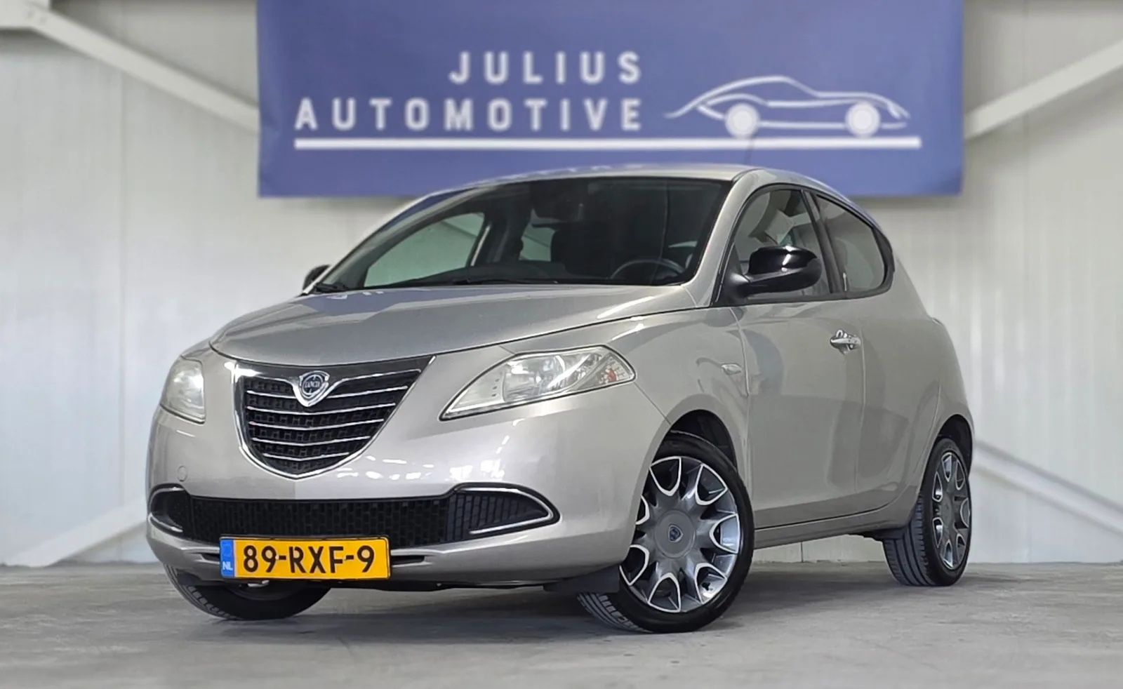 Lancia Ypsilon (2011) — foto 1