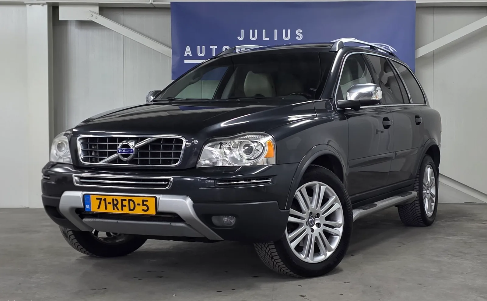 Volvo XC90 (2010) — foto 1
