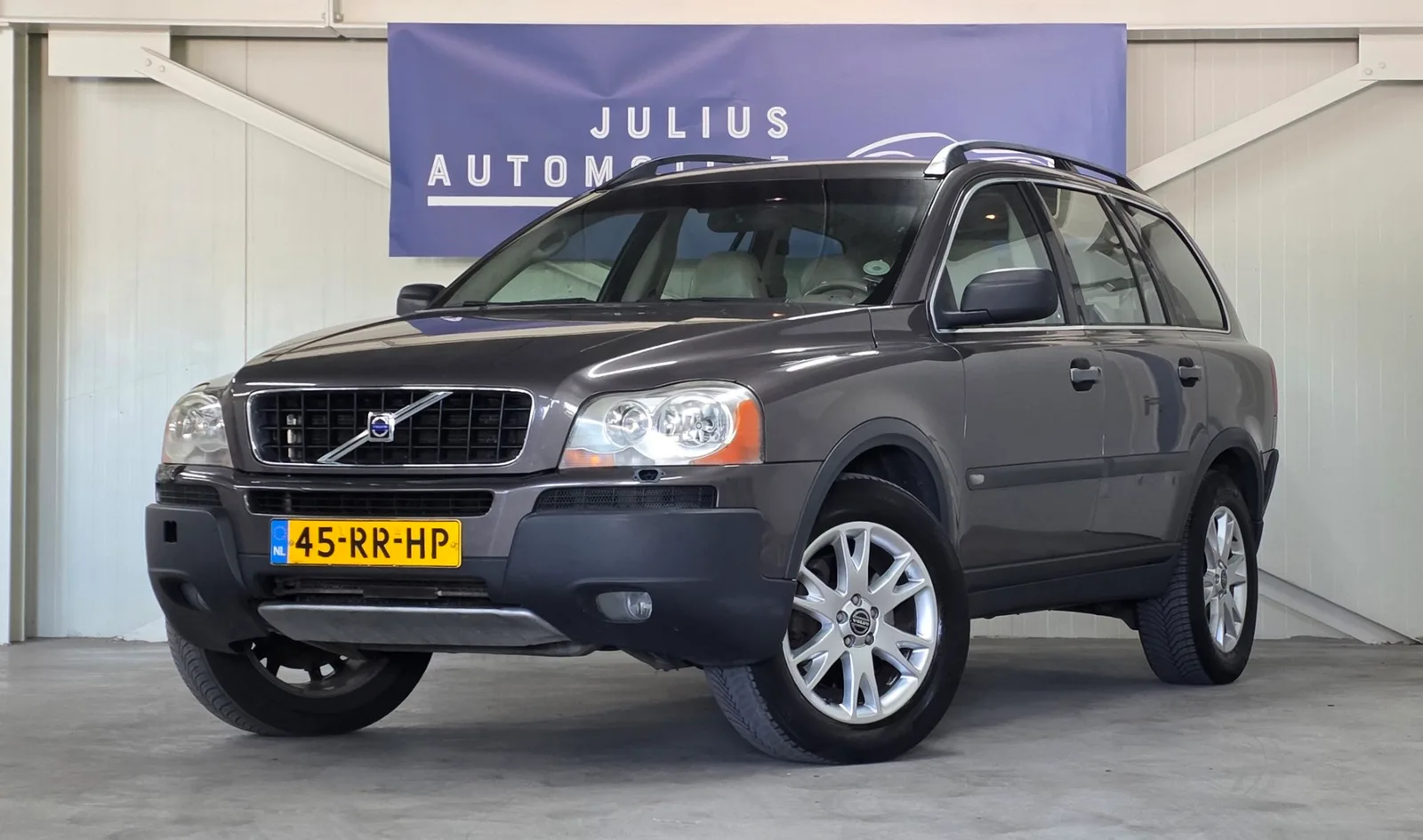 Volvo XC90 (2005) — foto 1