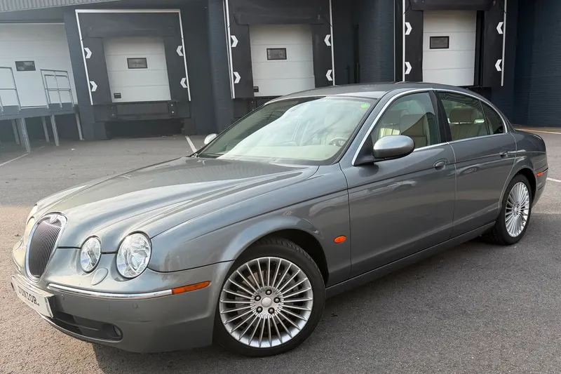 Jaguar S-Type (2006)