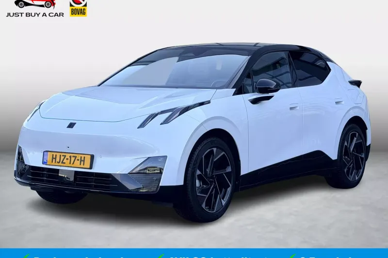Lynk & Co 01 (2025)