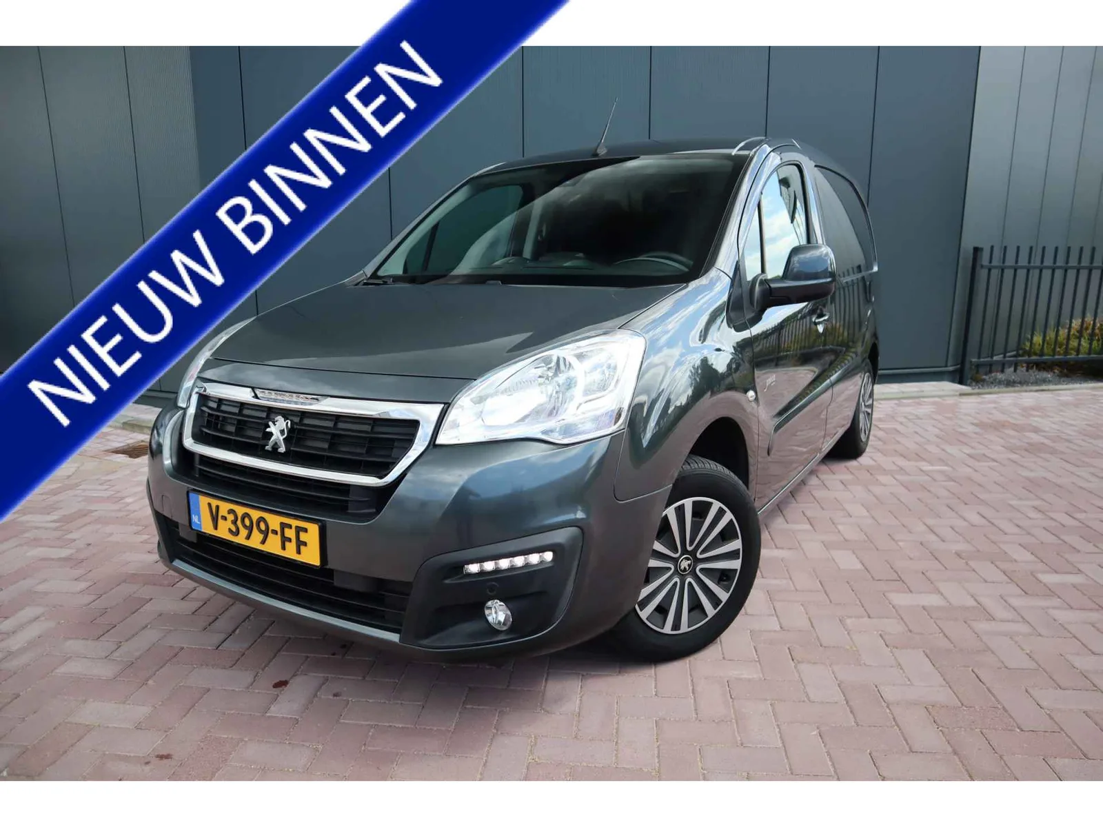 Peugeot Partner (2017) — foto 1