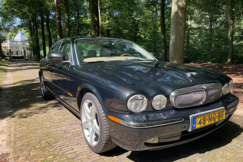 Jaguar XJ (2003)