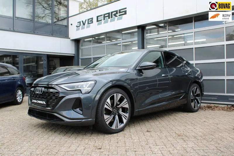 Audi Q8 (2023)