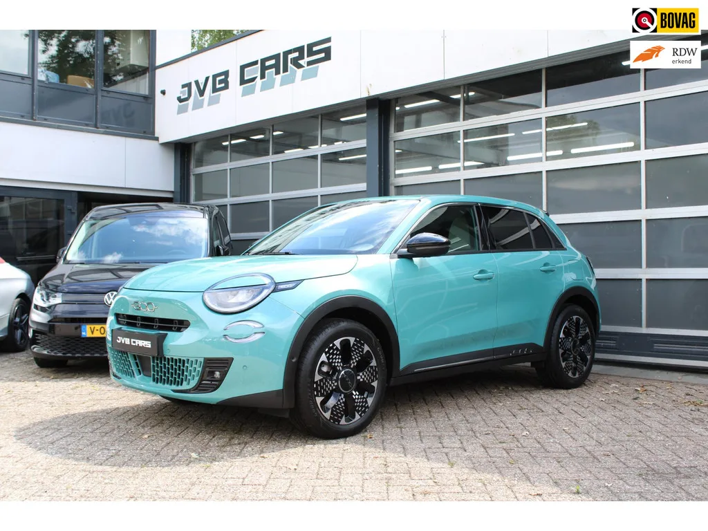 Fiat 600 (2025) — foto 1