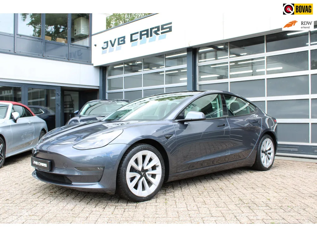 Tesla Model 3 (2021) — foto 1