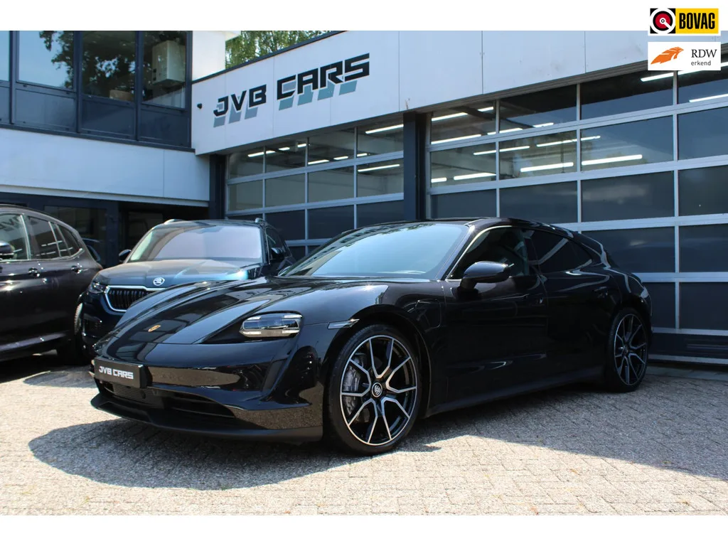 Porsche Taycan (2023) — foto 1