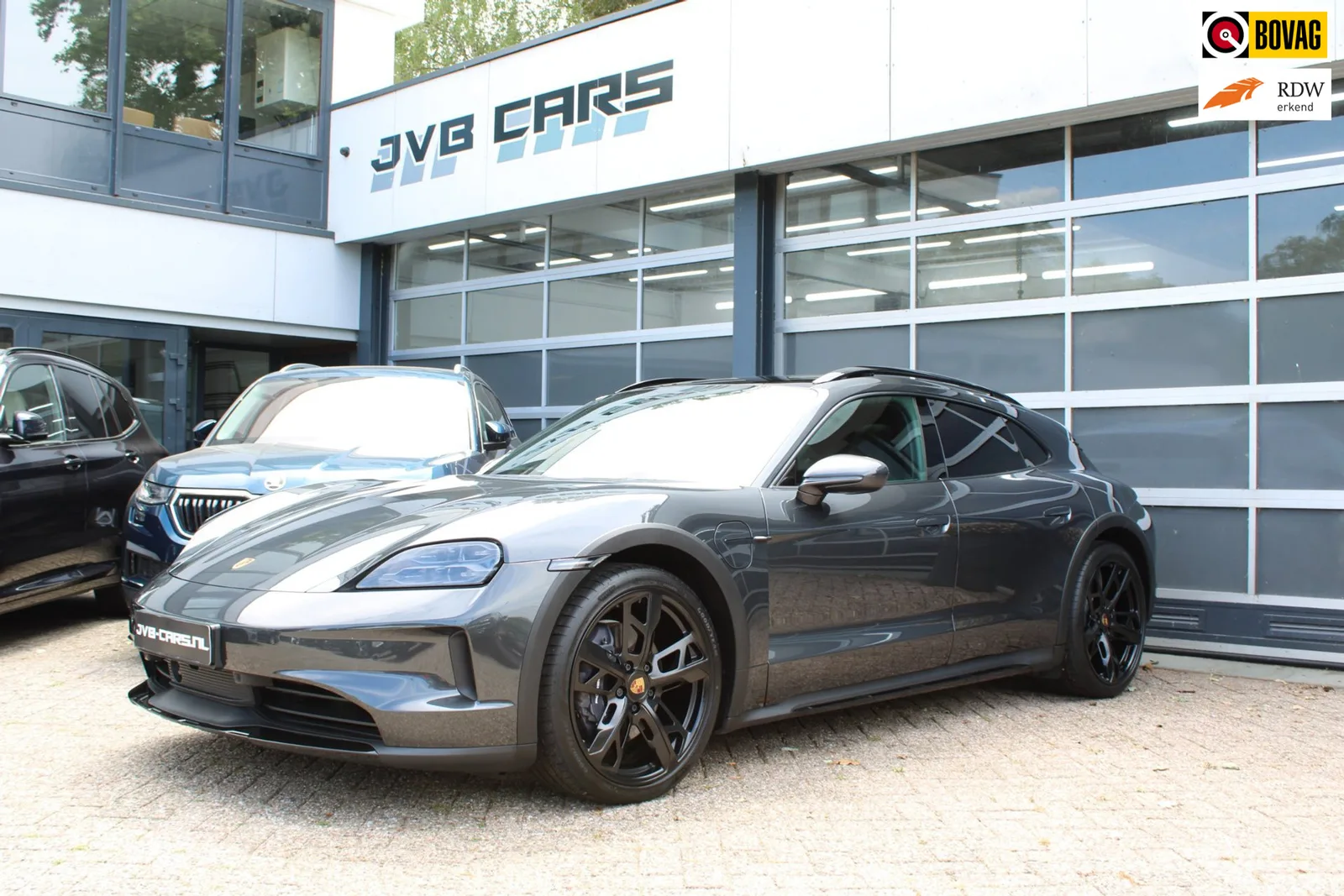 Porsche Taycan (2024) — foto 1