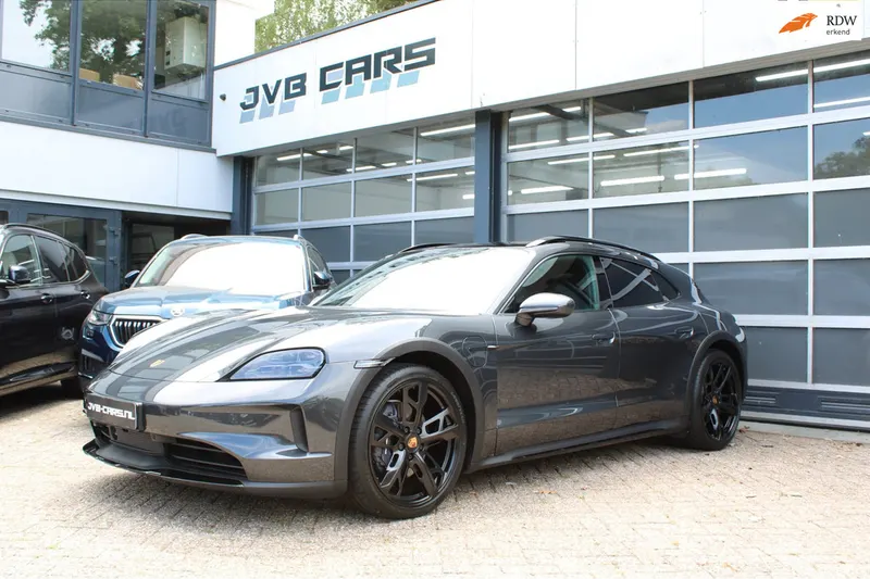 Porsche Taycan (2024)