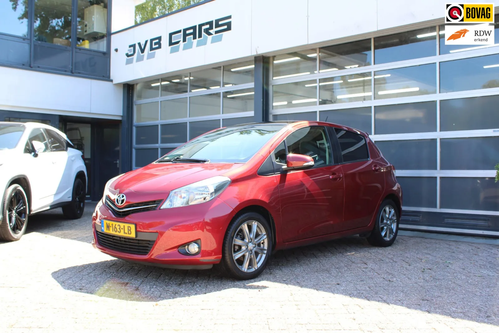 Toyota Yaris (2012) — foto 1