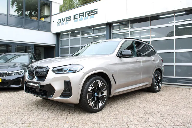 BMW iX3 (2022)