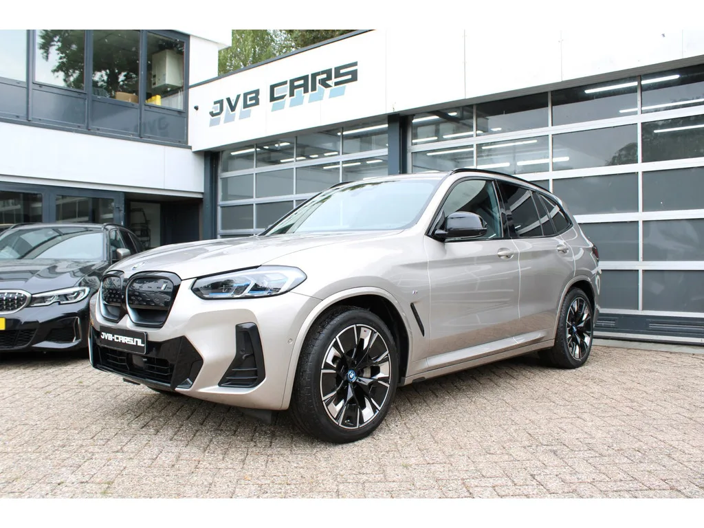 BMW iX3 (2022) — foto 1