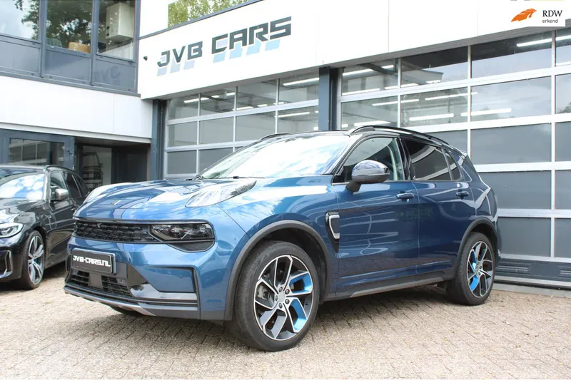 Lynk & Co 01 (2023)