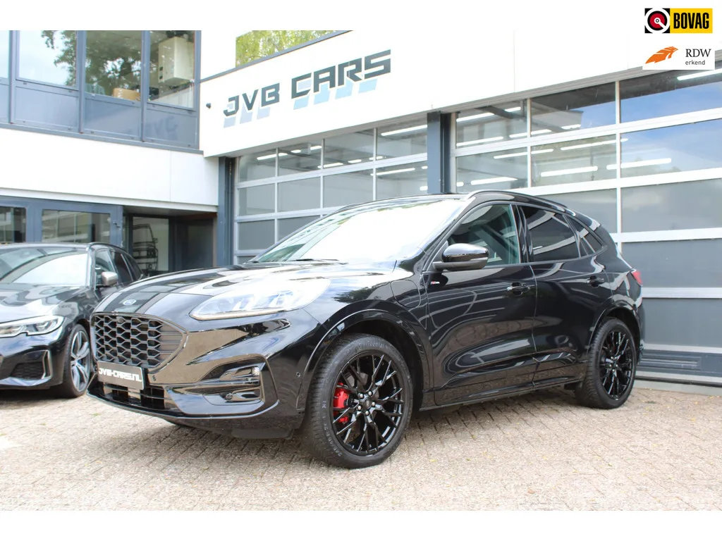 Ford Kuga (2023) — foto 1