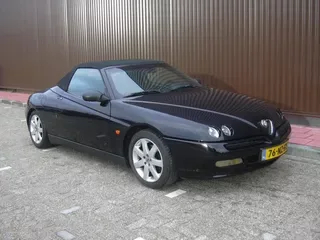 Alfa Romeo Spider (1997) — foto 1