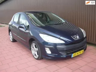 Peugeot 308 (2009) — foto 1