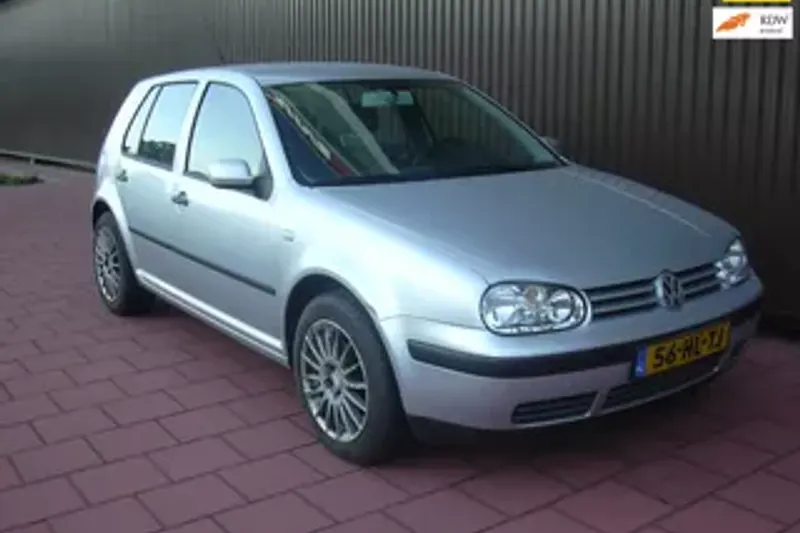 Volkswagen Golf (2001)