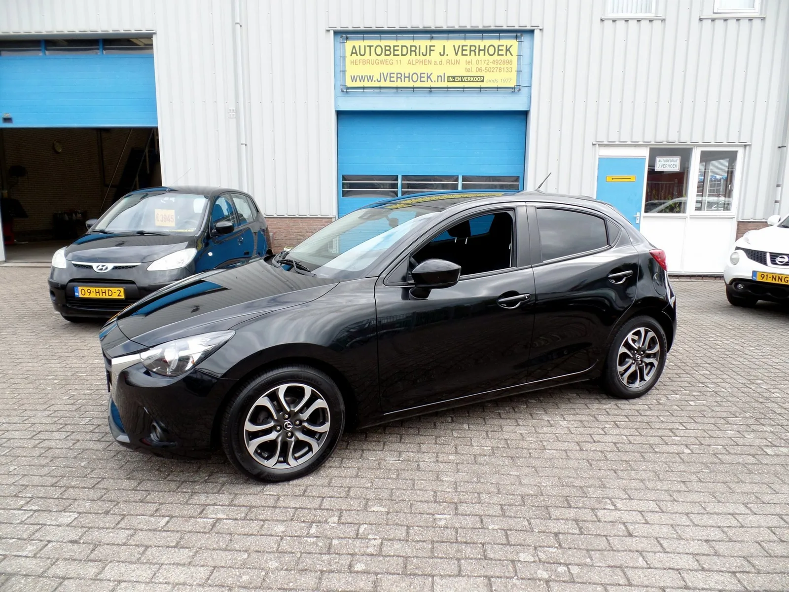 Mazda 2 (2016) — foto 1