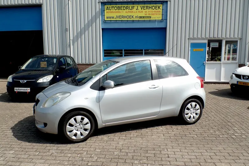 Toyota Yaris (2006)