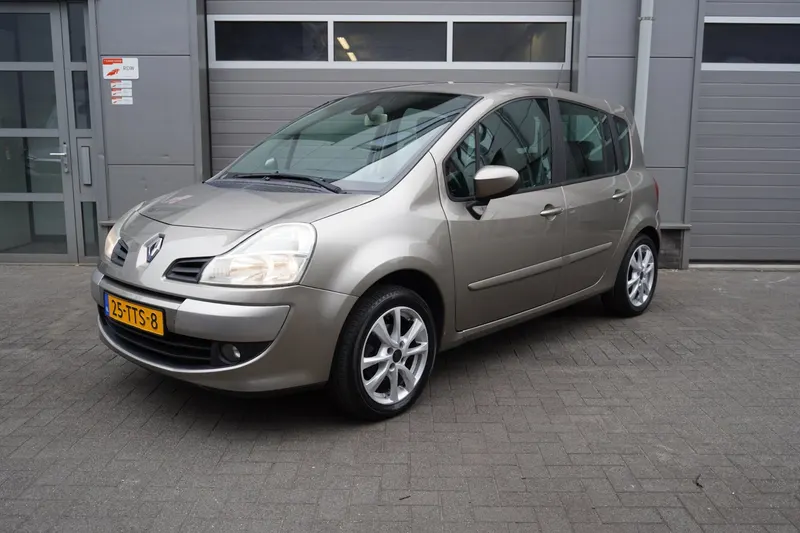 Renault Grand Modus (2012)