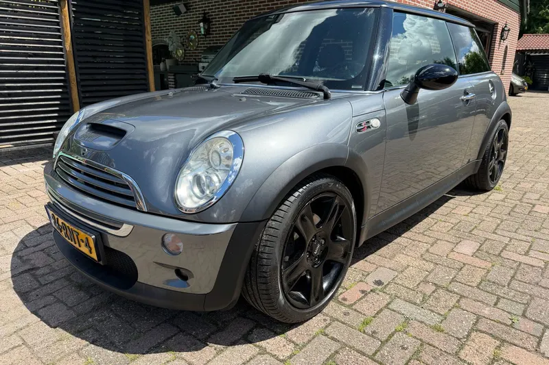 MINI Cooper S (2005)