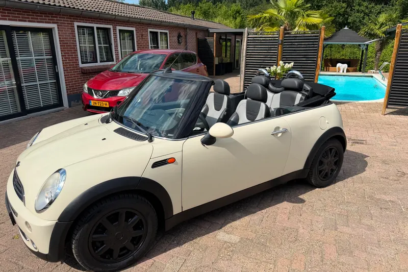 MINI Cabrio (2007)