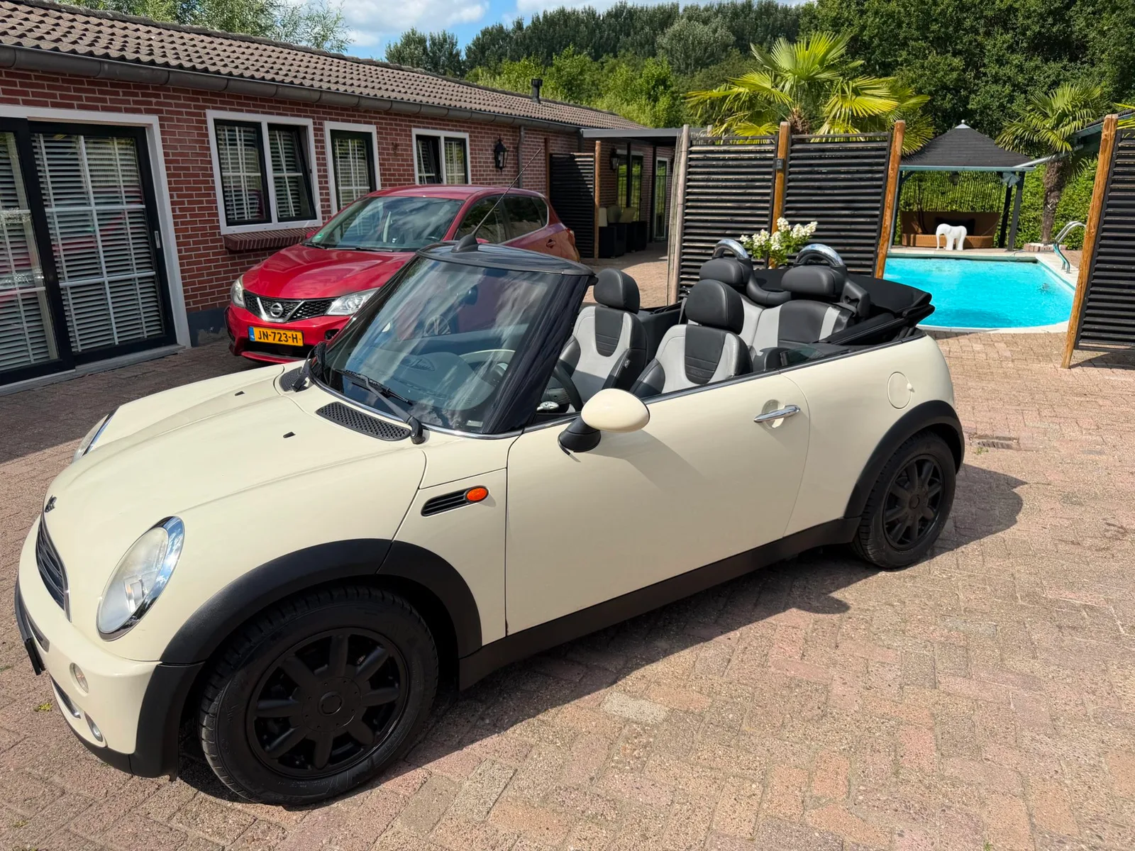 MINI Cabrio (2007) — foto 1