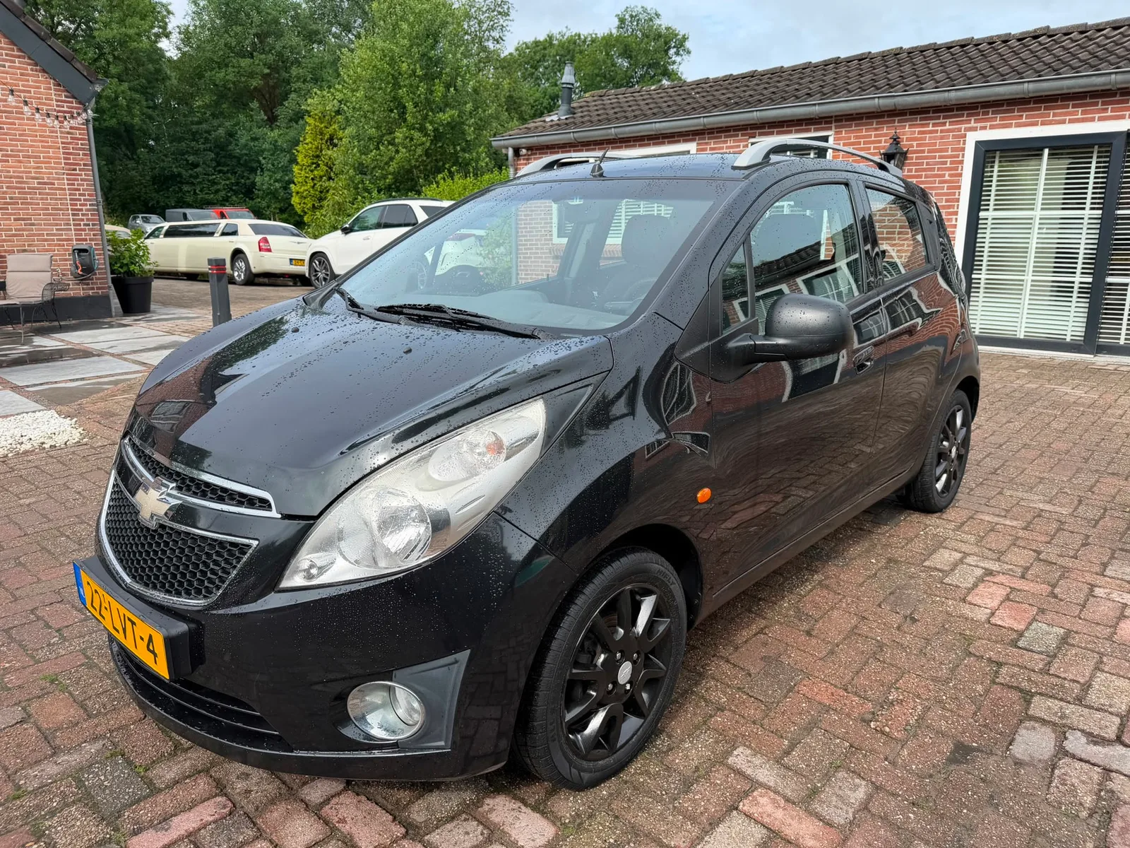 Chevrolet Spark (2010) — foto 1