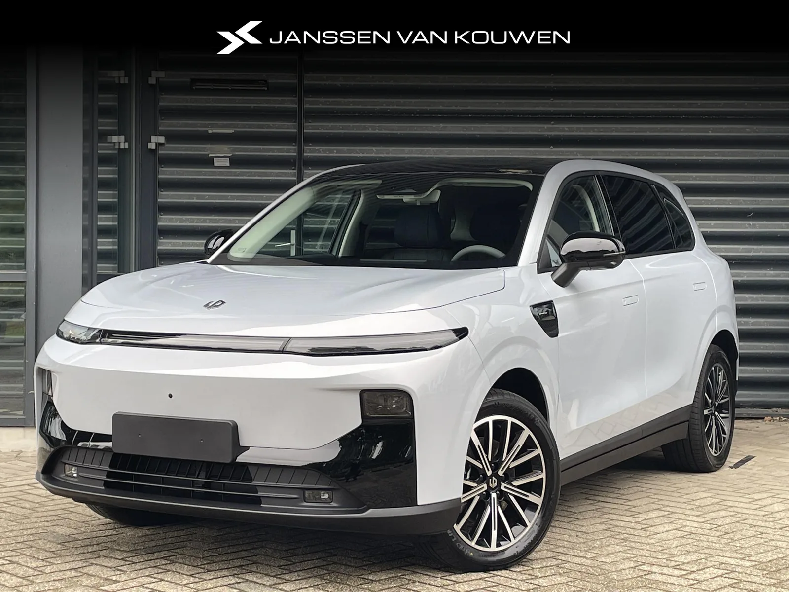 Leapmotor B10 (2025) — foto 1
