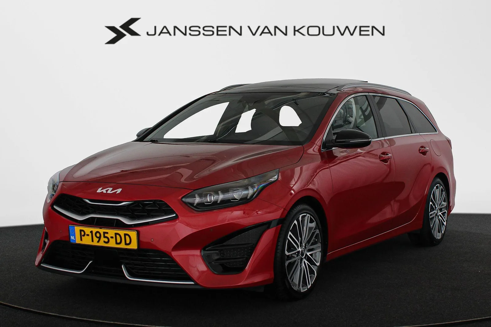 Kia Ceed Sportswagon (2022) — foto 1