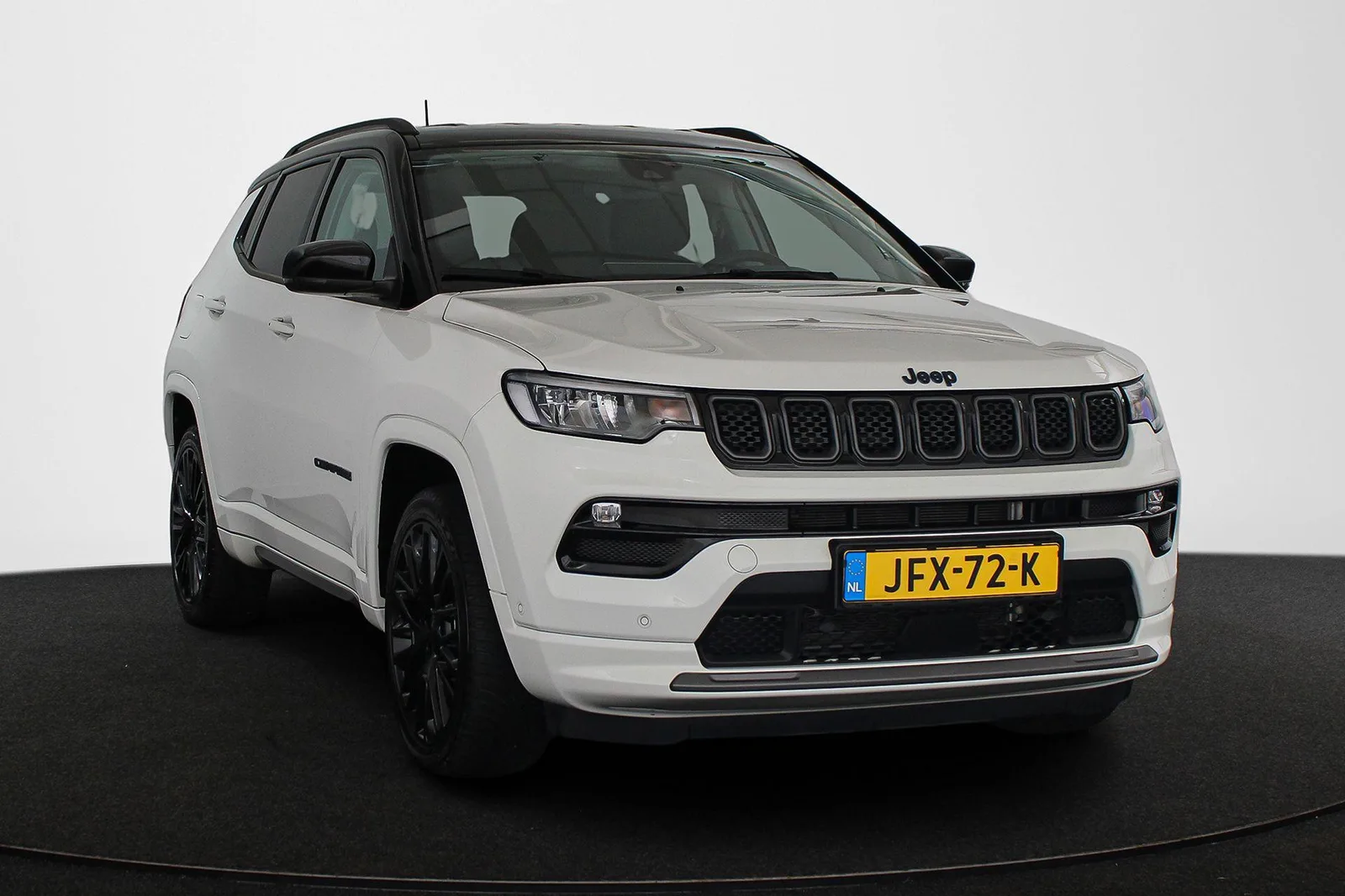 Jeep Compass (2022) — foto 1