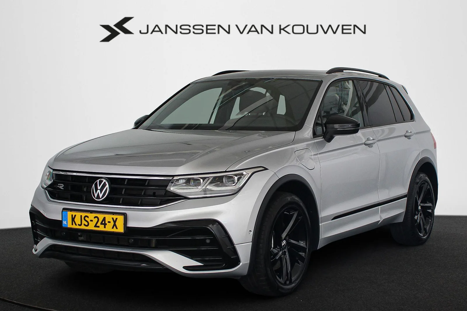 Volkswagen Tiguan (2022) — foto 1