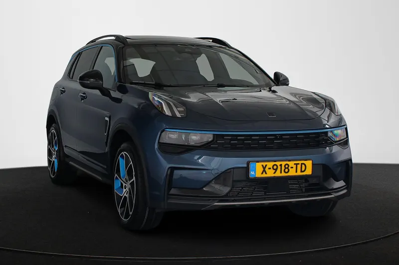 Lynk & Co 01 (2024)