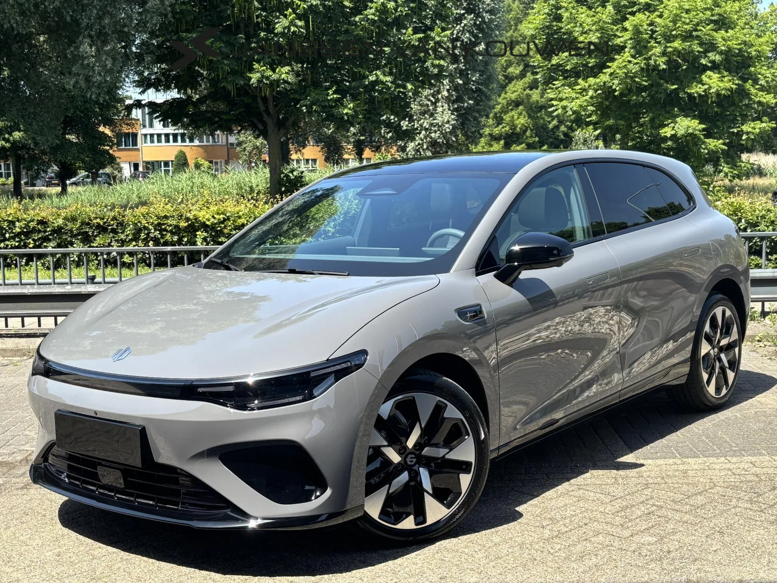 Leapmotor B05 (2026) — foto 1
